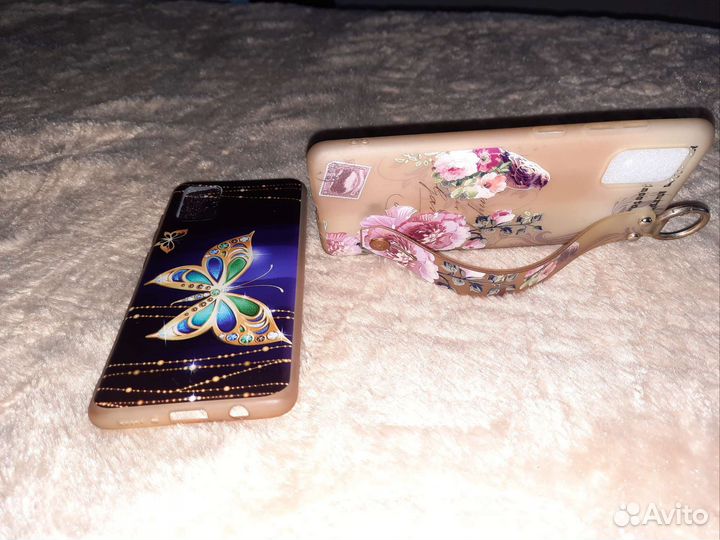 Чехлы на телефоны