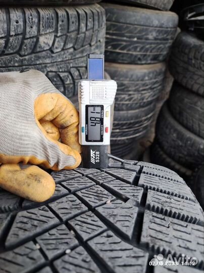 Pirelli Ice Zero FR 205/55 R16