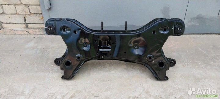 624011C200 - передний подрамник для Hyundai Getz