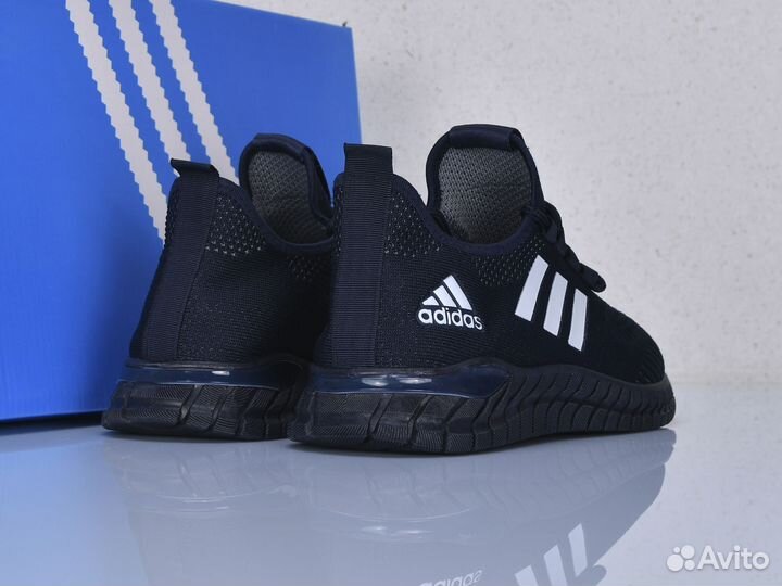 Кроссовки Adidas