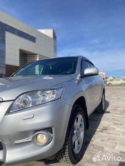 Toyota RAV4 2.0 CVT, 2011, 235 000 км