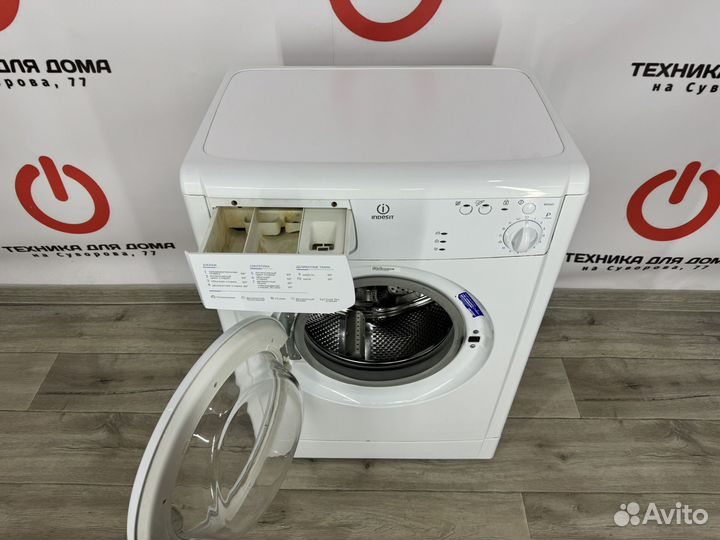Стиральная машина Indesit 5кг