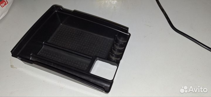 Органайзер подлокотника Nissan xtrail t32