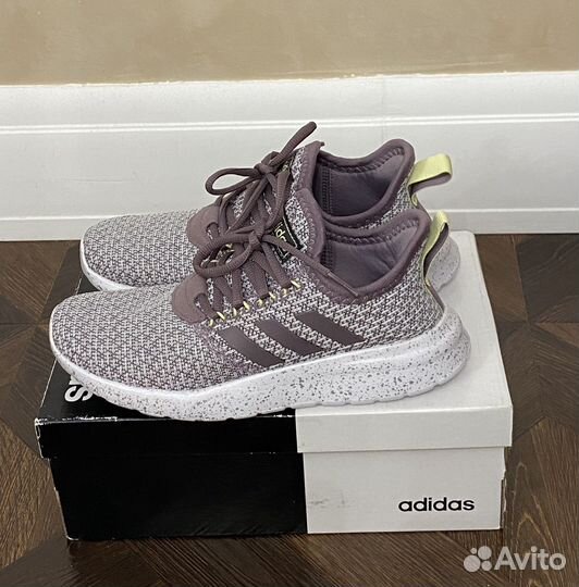 Новые кроссовки Adidas