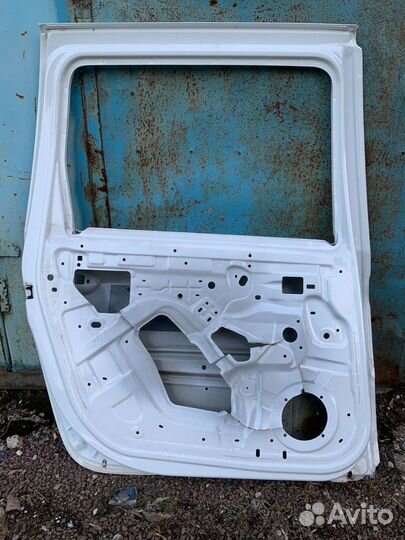Дверь LADA Largus