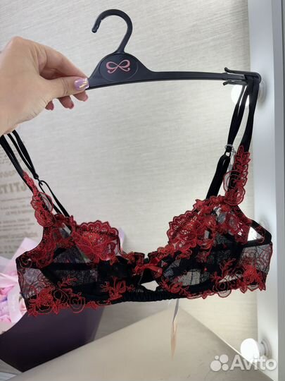 Бюстгальтер 70B lise charmel