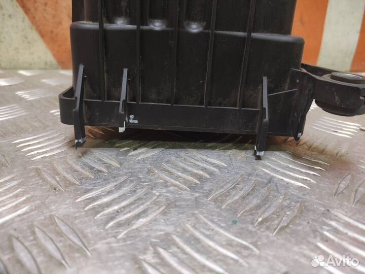 Корпус воздушного фильтра Hyundai Solaris 2