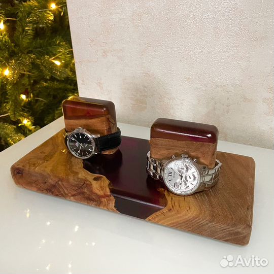 Подарок мужчине на 23 февраля подставка для часов