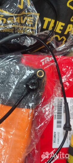 Задний датчик abs на Рено Дастер флюинс меган3