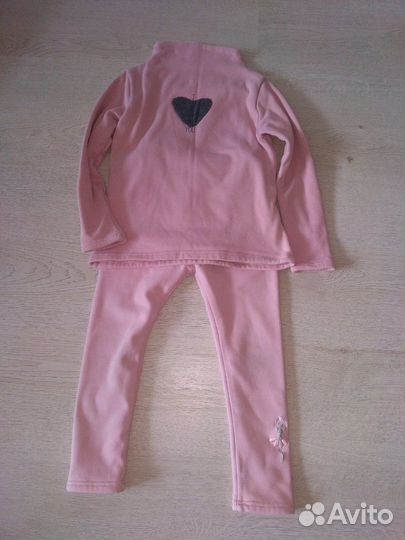 Костюм спортивный на девочку120р