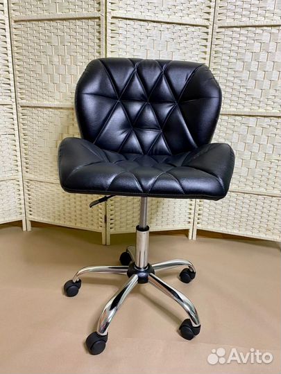 Стул мастера со спинкой 