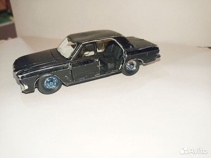 Модель газ 3102 СССР в коллекцию