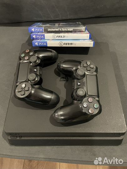 Sony PS4 slim