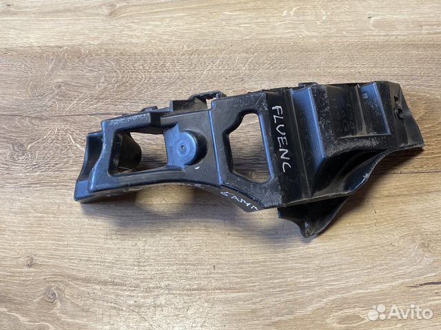 Renault fluence крепление заднего бампера