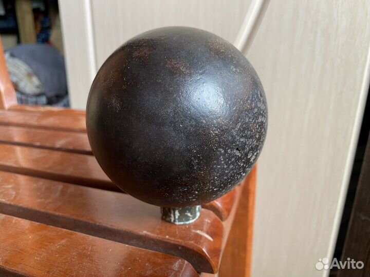 Металлический шар ядро