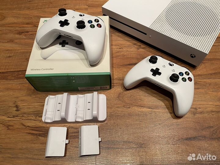 Xbox One S 1TB Ростест