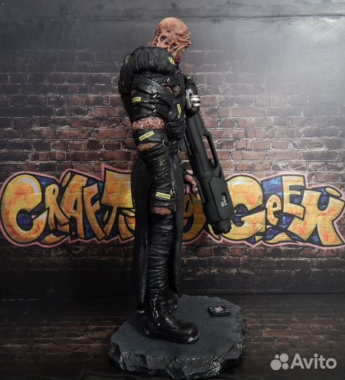 Resident evil 3 remake nemesis статуэтка