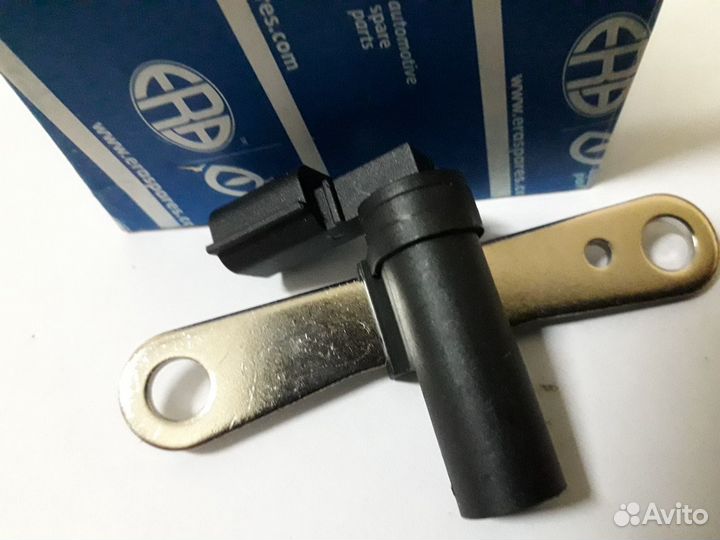 Датчик коленвала Рено Логан Сандеро Дастер Ларгус