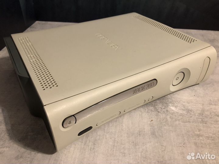 Xbox 360, 320gb(прошивка-freeboot + игры)