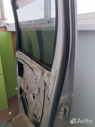 Toyota funcargo дверь