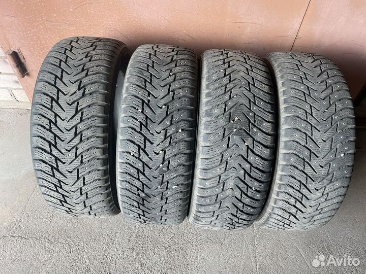 Nokian Tyres Hakkapeliitta 8 SUV 215/55 R18