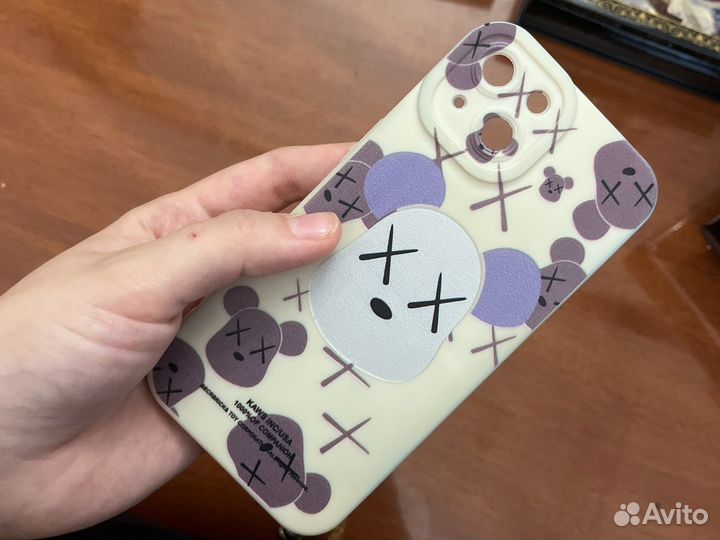 Чехол на iPhone 13