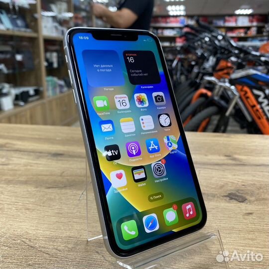 iPhone Xr, 64 ГБ