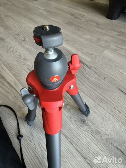 Штатив Manfrotto Compact Light