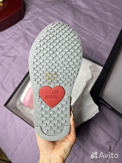 Кроссовки love moschino