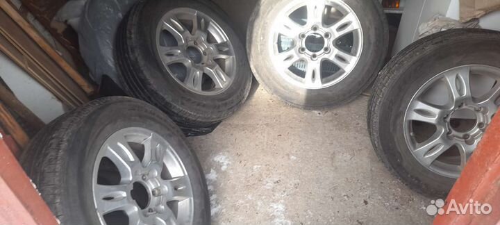 Goodyear G 82 235/65 R17