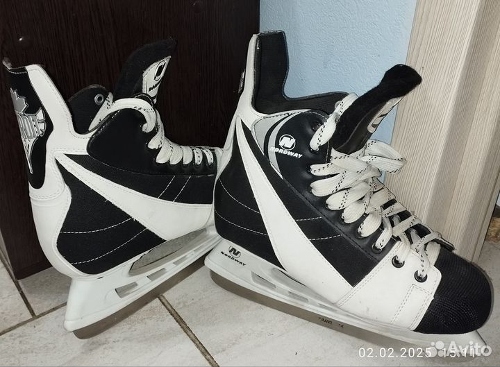 Коньки хоккейные, р44
