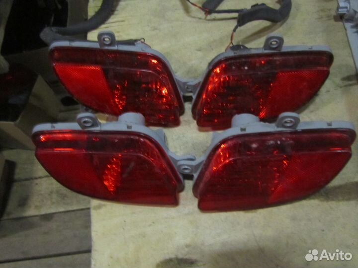 Фонарь задний в бампер Venga 2010)