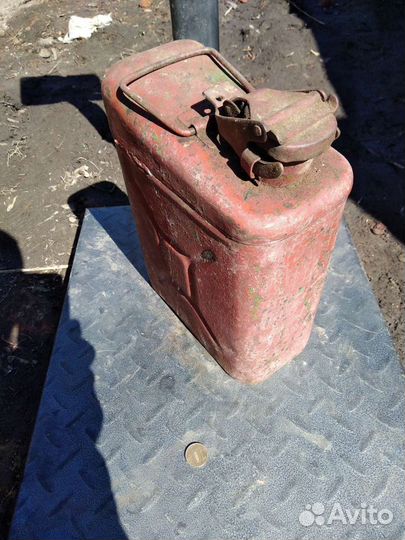 Канистра старинная