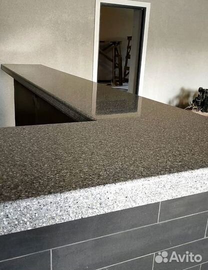 Ресепшен и стойки барные из искуственного камня