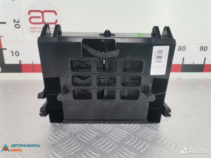 Блок управления мультимедия Volkswagen Passat B7