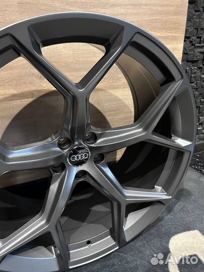 Новые литые диски R22 5x112 Audi Q7 Q8