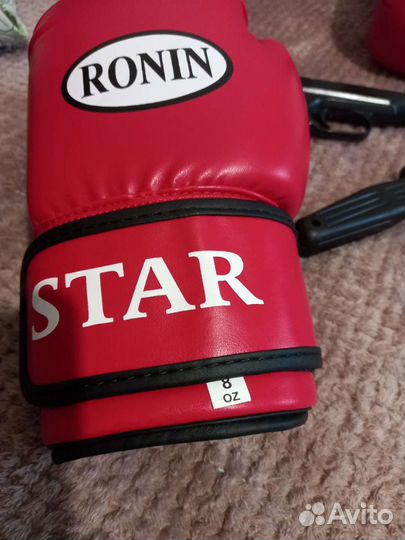 Боксерские перчатки 8 oz