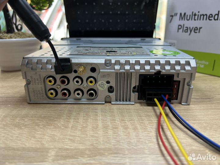 Магнитола с выдвижным экраном MYJ-704A (Новый)