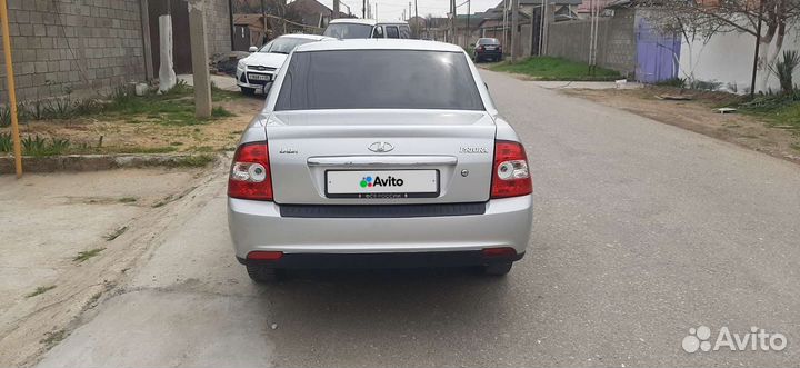 Салон на приору