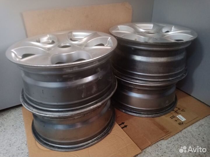 Литые диски на Шевроле Ниву