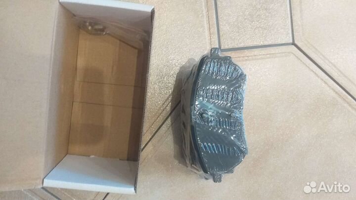 Колодки тормозные передние тойота королла 180(150)