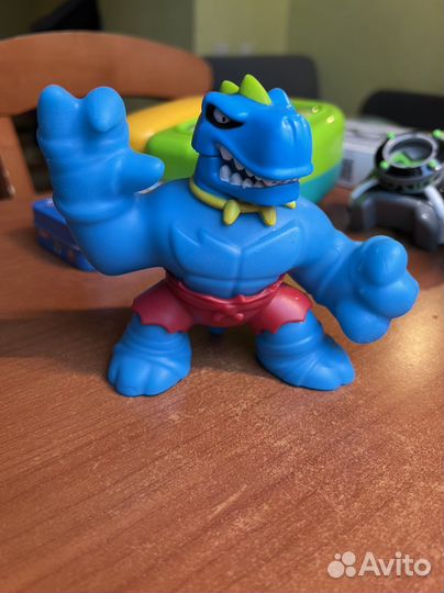 Игрушки GooJitZu(Гуджитсу), часы Бен 10