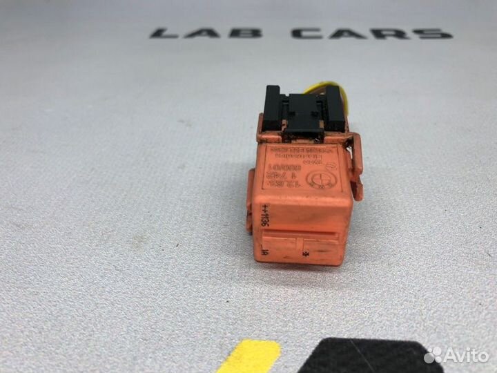 Реле CD-чейнджера Bmw X5 E53