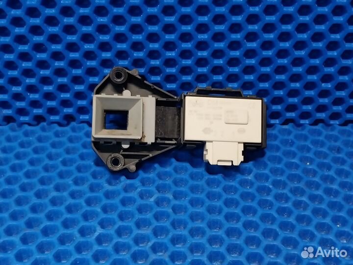 Убл Замок люка стиральной машины Whirpool