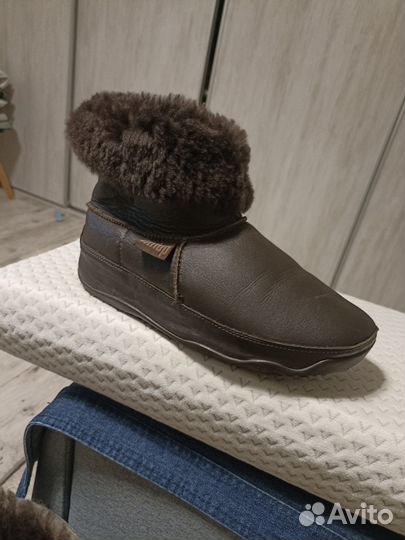 Ugg женские на платформе 41-41.5 fitflop