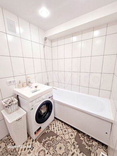 3-к. квартира, 69 м², 9/18 эт.