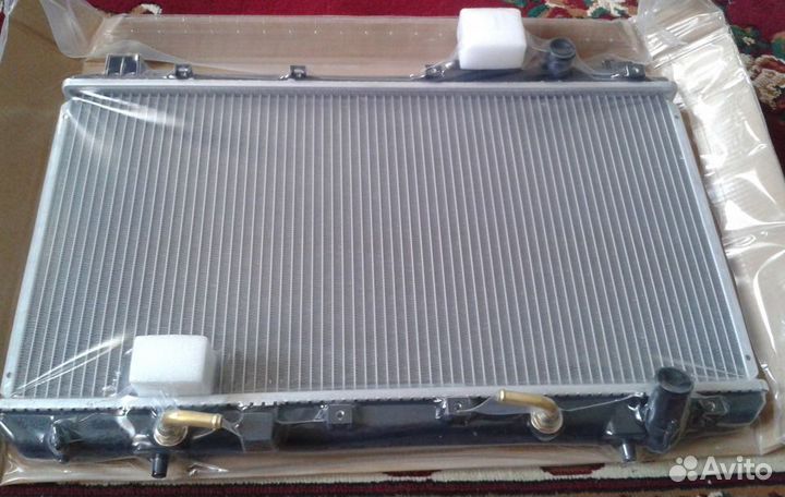 Радиатор охлаждения Honda Accord CR-V в наличии