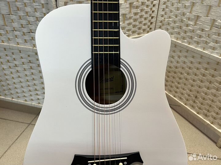 Гитара для обучения с комплектом