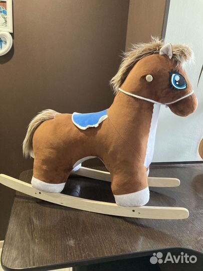 Качалка лошадь