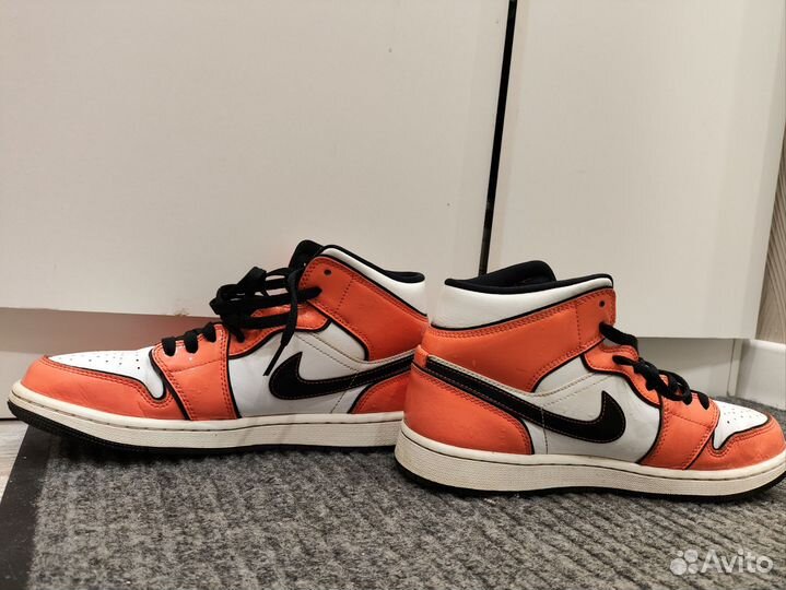 Оригинальные Air Jordan 1 mid Turf Orange 42 EUR